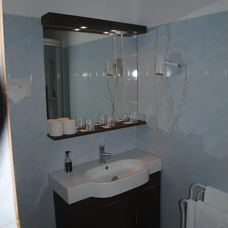 - U Paradisu Hotell Vico