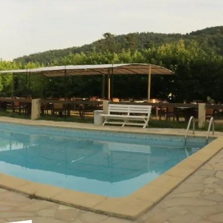 - U Paradisu Hotel *